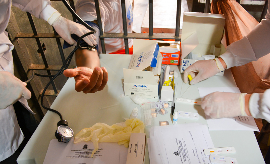 Ação da Polícia Penal e Unifacear leva cuidados à saúde dos presos em Piraquara