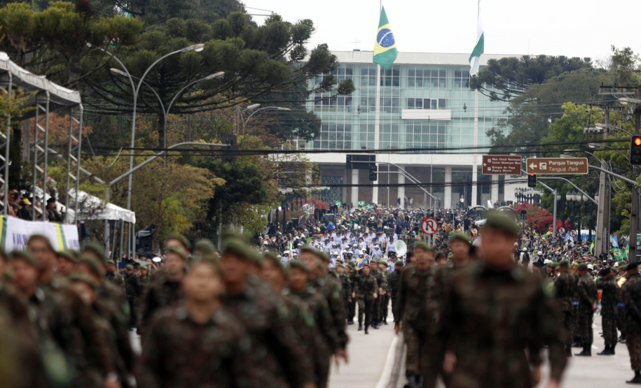 Desfile da Independência deve reunir quase 4 mil participantes em Curitiba