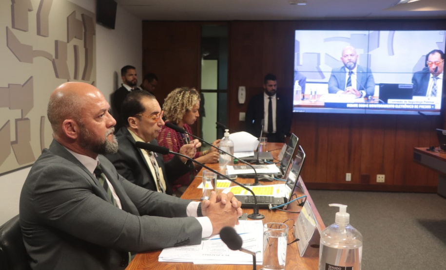 Secretário da Segurança Pública do Paraná participa de audiência pública  no Senado Federal