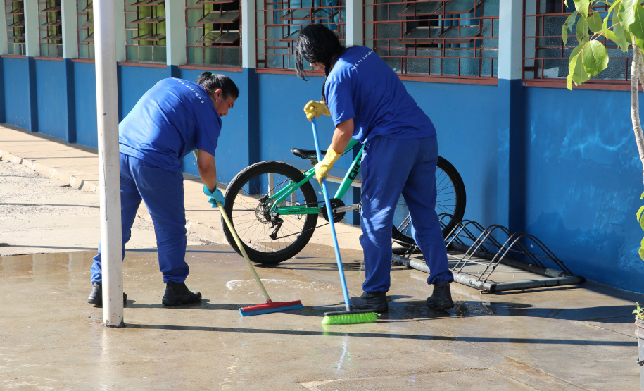 Programa de reparos e limpeza nas escolas promove reinserção de mulheres apenadas