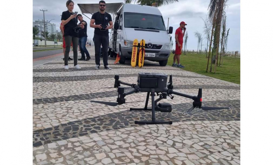 Após teste no feriado, Estado vai usar drones para ajudar bombeiros em salvamentos