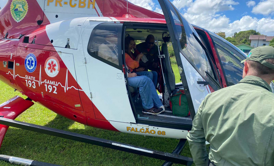 Paraná ajuda atendimentos em Santa Catarina com bombeiros e helicóptero