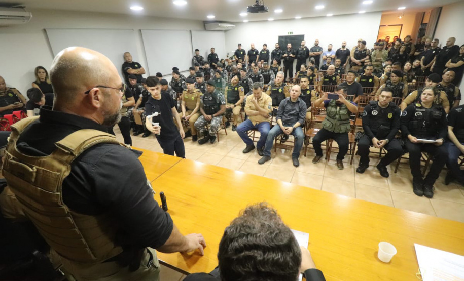 Operação da Segurança em Maringá e região reúne mais de 300 policiais, cães e aeronaves