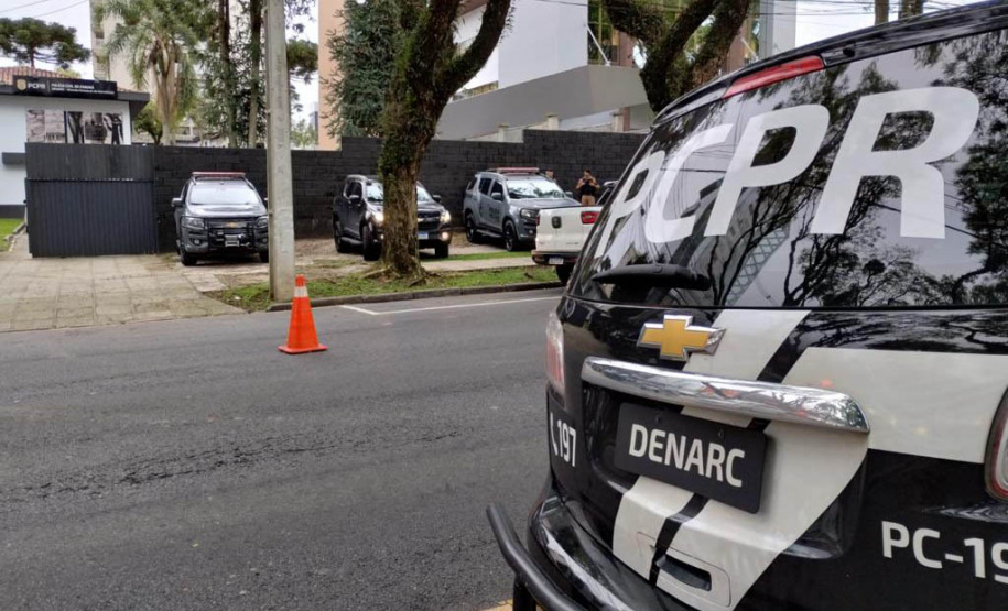 PCPR e PMPR prendem 20 pessoas ligadas ao tráfico de drogas no Centro de Curitiba
