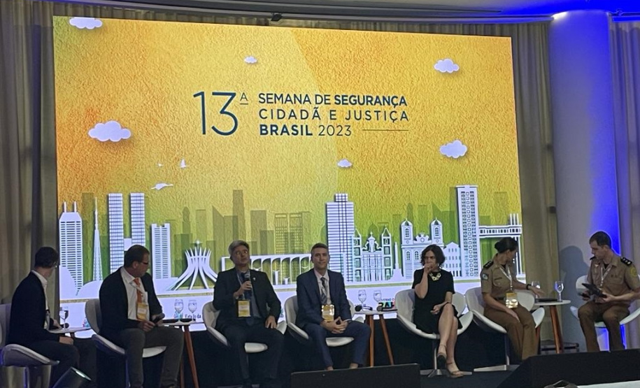 Policiais paranaenses palestram na Semana de Segurança Cidadã e Justiça em Salvador