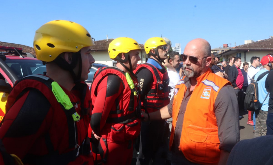 Em União da Vitória, governador Ratinho Junior anuncia pacote para auxílio às vítimas de enchentes