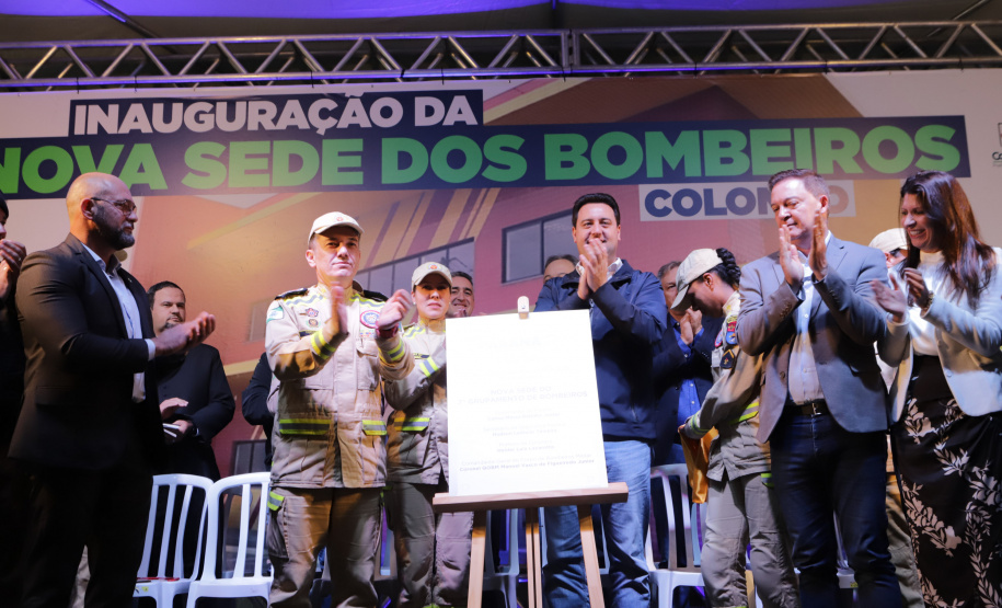 Governador inaugura em Colombo o segundo maior quartel do Corpo de Bombeiros