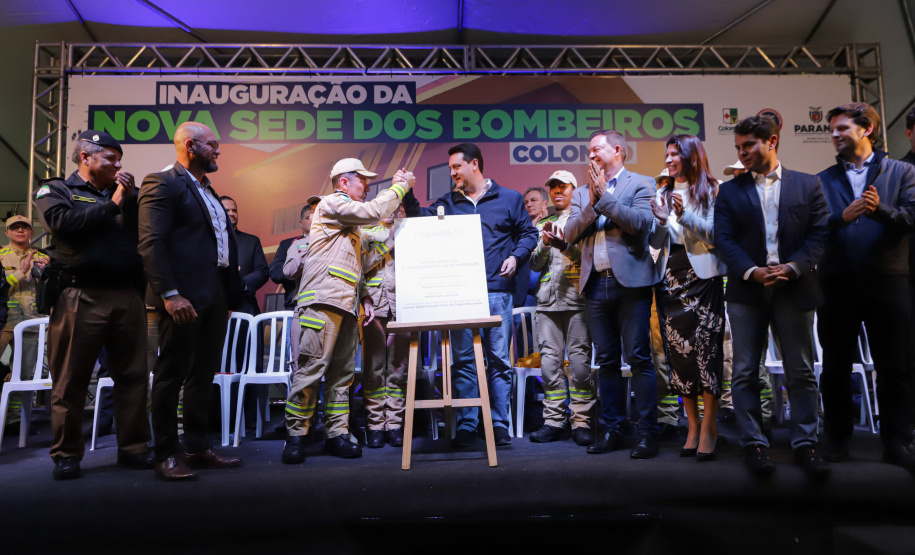 Governador inaugura em Colombo o segundo maior quartel do Corpo de Bombeiros