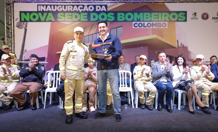 Governador inaugura em Colombo o segundo maior quartel do Corpo de Bombeiros