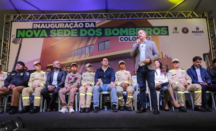 O governador Carlos Massa Ratinho Jr inaugura Nova Sede dos Bombeiros em Colombo. Com a palavra o prefeito de Colombo, Helder Lazarotto