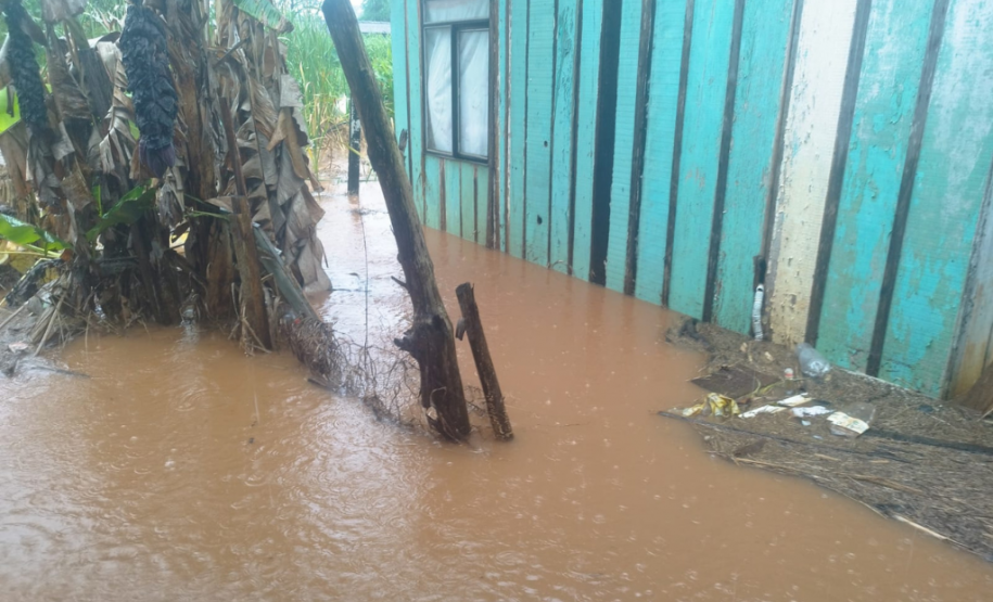 Chuvas fortes causam estragos no Paraná