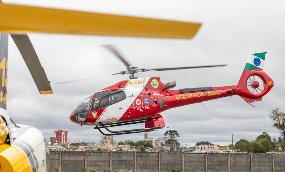 Rádio Vídeos Imagens Editorias Arquivo de Notícias Contato Corpo de Bombeiros do Paraná completa 111 anos de atuação