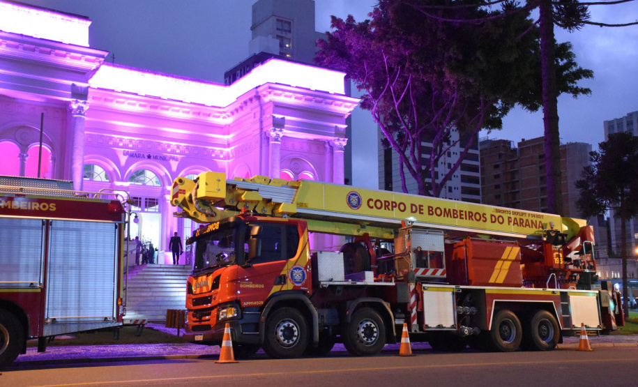 Comandante-Geral do Corpo de Bombeiros recebe título de Vulto Emérito de Curitiba