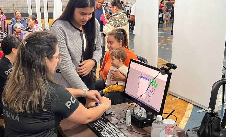 Ação da PCPR atendeu 1,1 mil pessoas em Quedas do Iguaçu e Santo Antônio do Paraíso