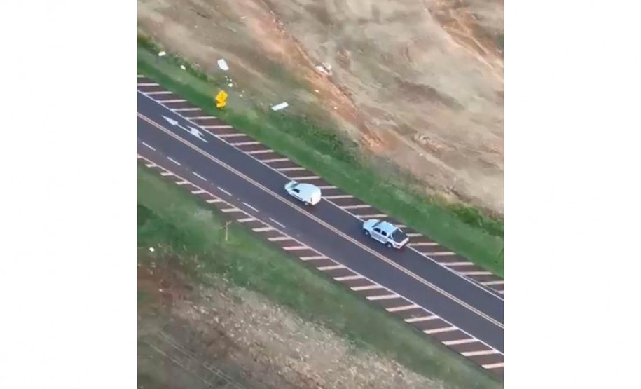 Com apoio aéreo do projeto Falcão, PM apreende cigarros em ações distintas no Oeste