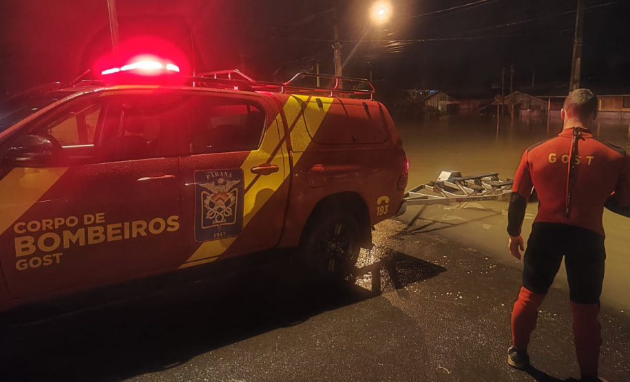 Em União da Vitória, bombeiros militares preparam apoio à limpeza da cidade e residências