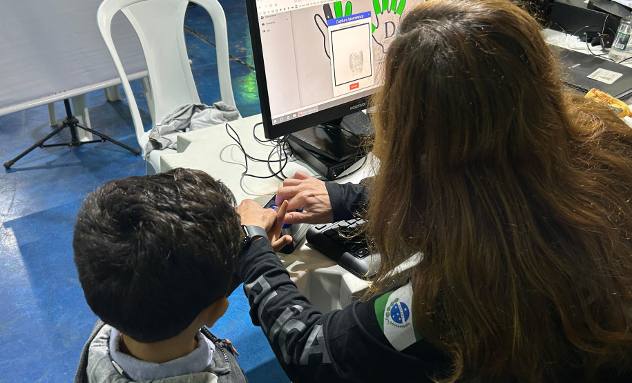 PCPR na Comunidade atende 2,1 mil pessoas de Itaperuçu e Umuarama