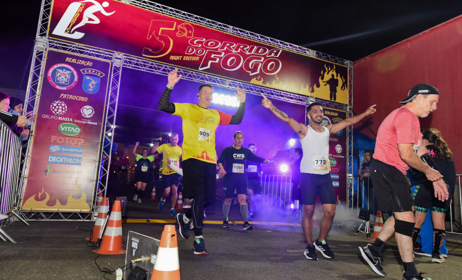 Desafio, solidariedade e confraternização marcam a 5ª Corrida do Fogo dos Bombeiros