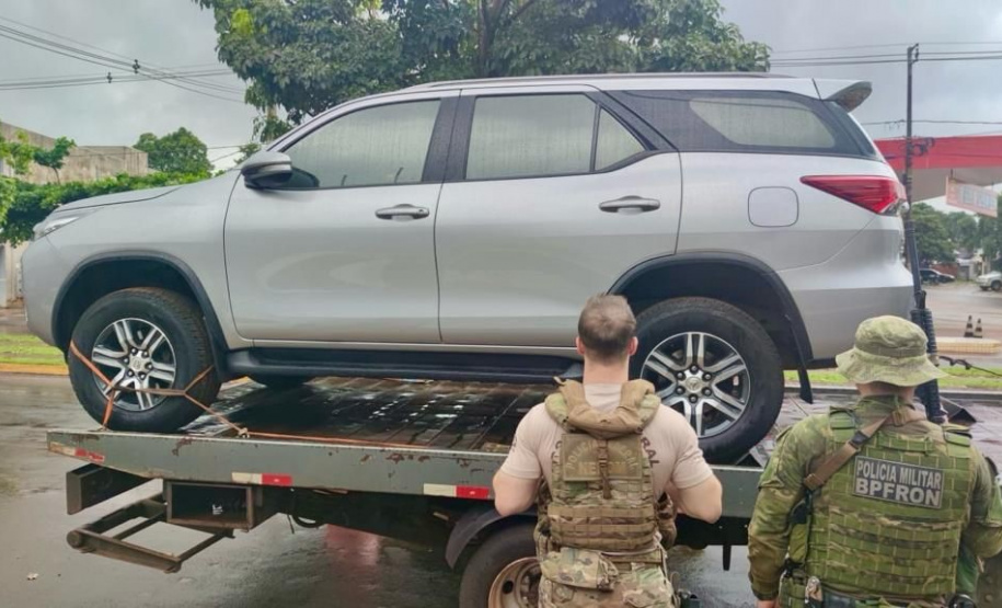 Em operações distintas BPFron e Polícia Federal desarticulam arsenal do crime em Guaíra