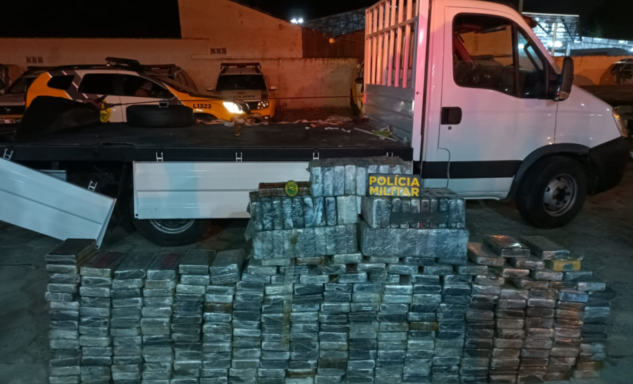 PMPR apreende mais de 350kg de cocaína em Guaratuba