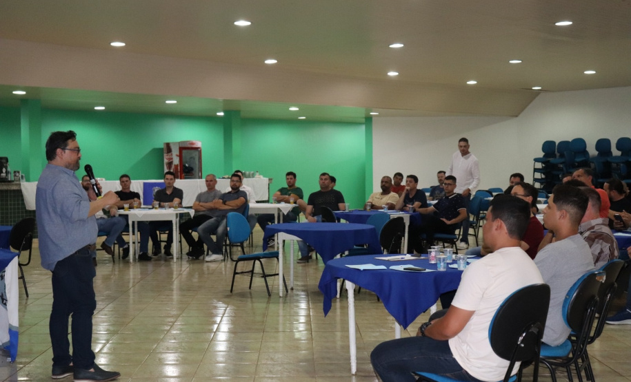 Servidores da Polícia Penal se unem em evento de conscientização contra o câncer de próstata, em Cascavel