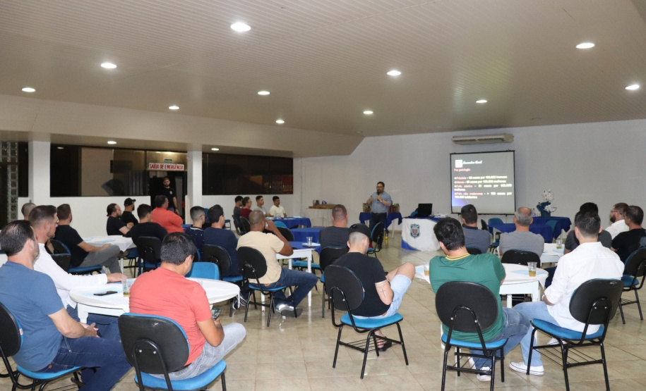 Servidores da Polícia Penal se unem em evento de conscientização contra o câncer de próstata, em Cascavel
