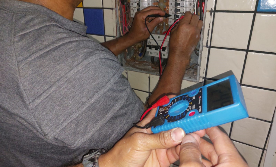 Parceria transformadora: egressos do sistema prisional revitalizam escolas em Cascavel