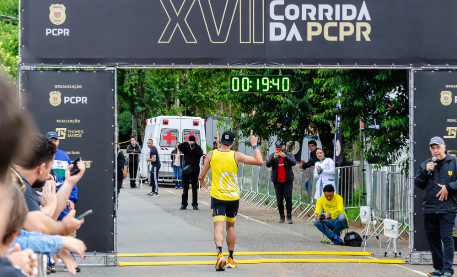 Mais de mil pessoas participaram da 17ª Corrida da PCPR