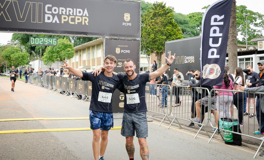 Mais de mil pessoas participaram da 17ª Corrida da PCPR