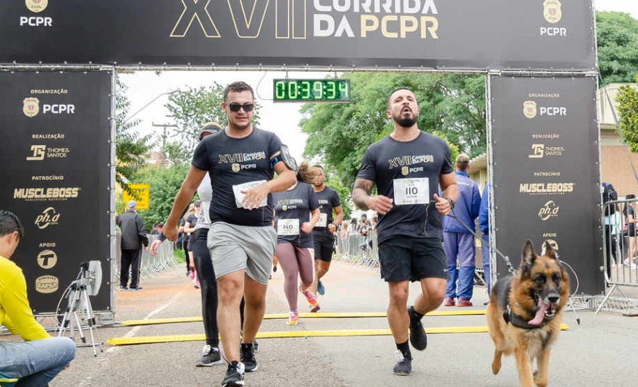 Mais de mil pessoas participaram da 17ª Corrida da PCPR