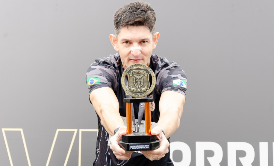 Mais de mil pessoas participaram da 17ª Corrida da PCPR