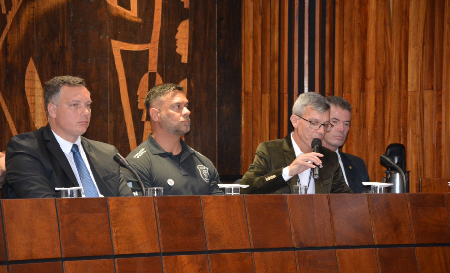 Polícia Penal do Paraná é homenageada na Assembleia Legislativa