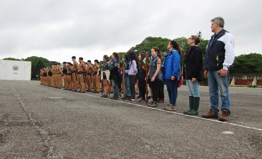 Polícia Militar realiza solenidade alusiva ao Dia da Bandeira Nacional
