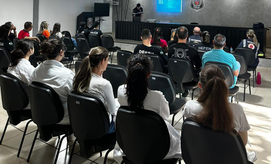 Policiais penais recebem treinamento de primeiros socorros do SAMU