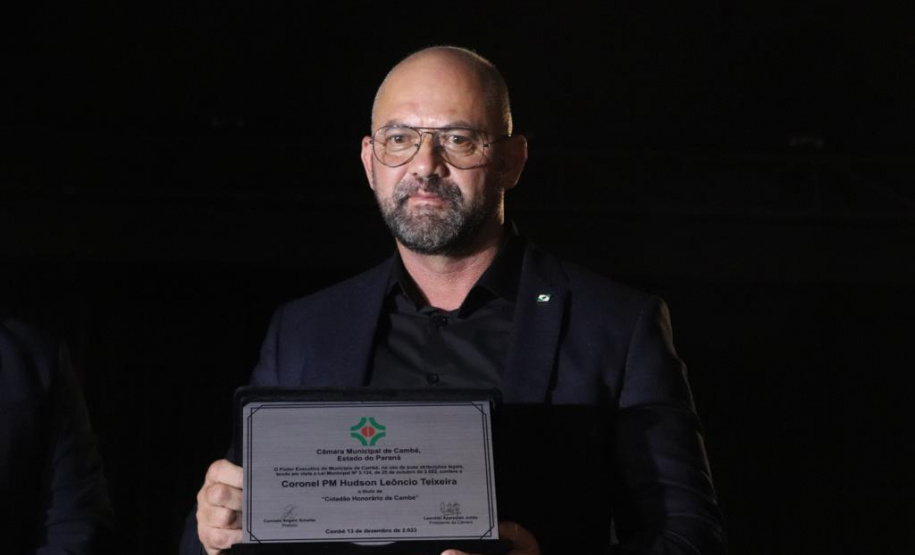 Secretário Hudson recebe o título de cidadão honorário de Cambé e anuncia reforço de 25 policiais para o município