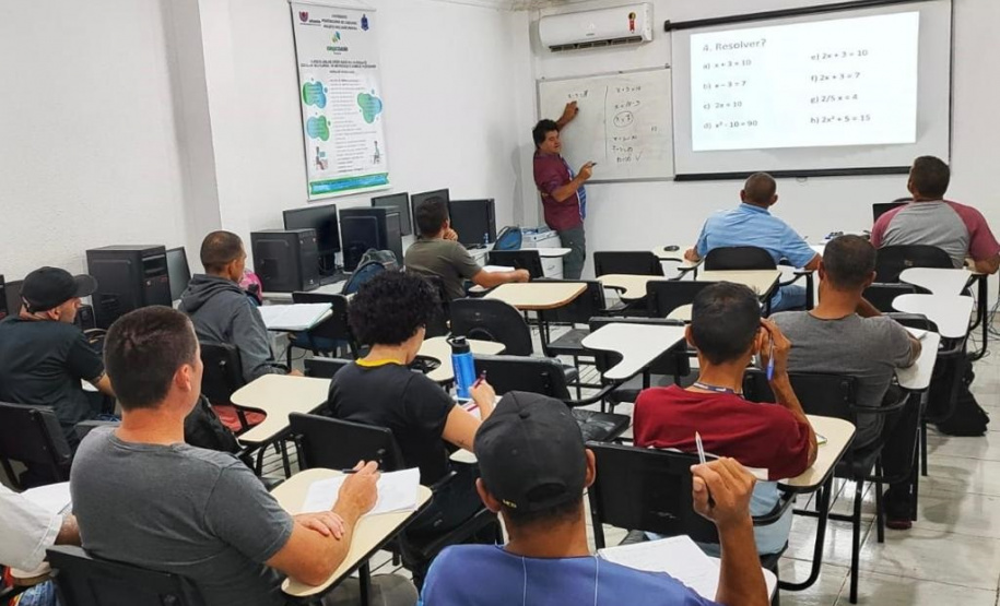 Do cárcere ao conhecimento: 48 egressos do sistema prisional buscam ingresso na Unioeste com apoio da Polícia Penal