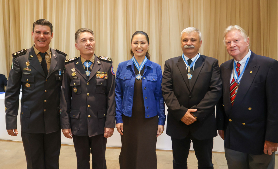 Com homenagens, Corpo de Bombeiros de Irati comemora 75 anos