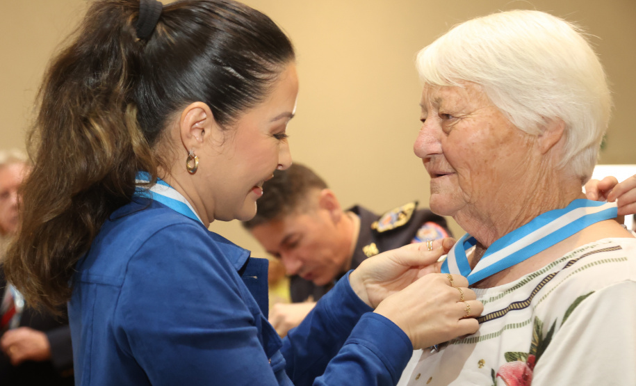 Com homenagens, Corpo de Bombeiros de Irati comemora 75 anos
