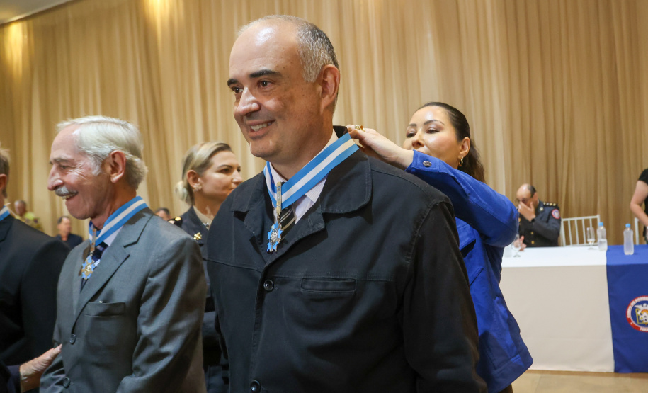 Com homenagens, Corpo de Bombeiros de Irati comemora 75 anos