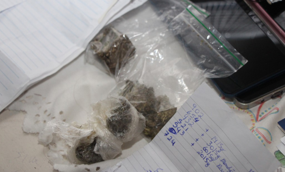 PMPR prende cinco pessoas ligadas ao tráfico de drogas em rodovias no Paraná