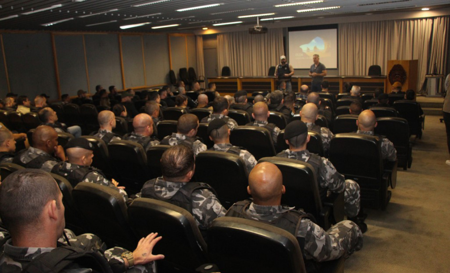 PMPR prende cinco pessoas ligadas ao tráfico de drogas em rodovias no Paraná