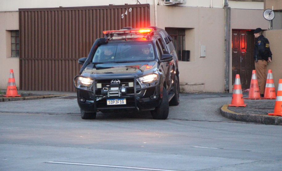 PMPR prende cinco pessoas ligadas ao tráfico de drogas em rodovias no Paraná