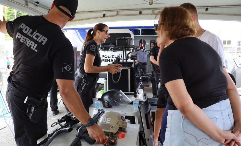 Exposição das forças de segurança mostra equipamentos e serviços à população