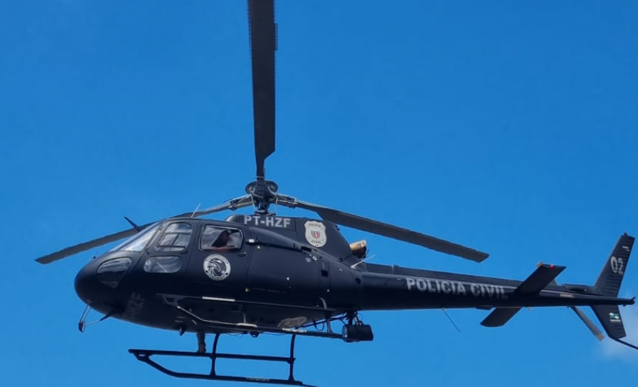 Secretário da Segurança Pública realiza voo especializado com a PCPR no Litoral