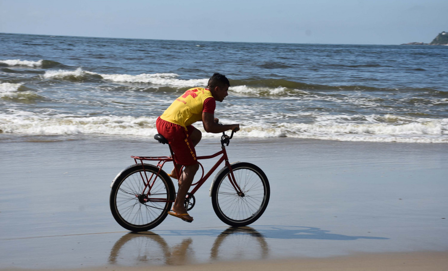 Com Desafio de Piriathlon, bombeiros fazem triathlon com "bike raiz" e corrida sem tênis