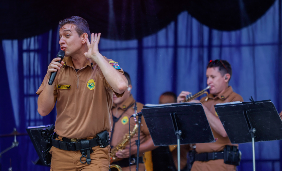 Banda da PM, blues e música brasileira animaram os palcos Sunset no final de semana