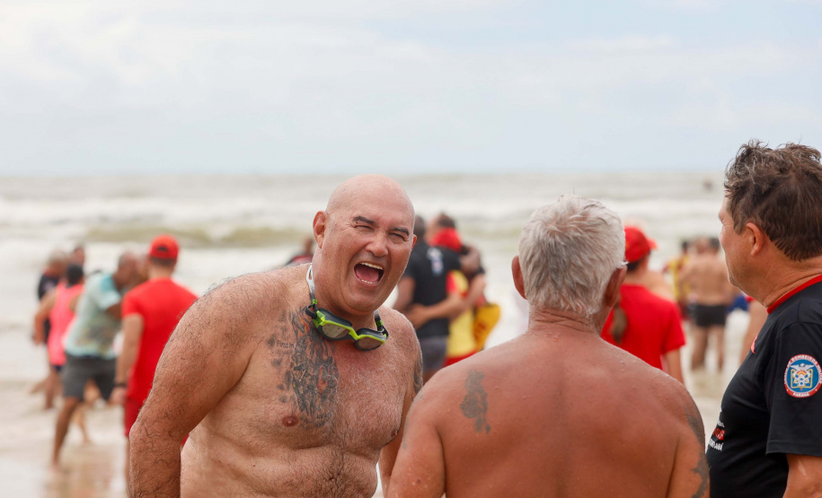 Tradicional travessia dos bombeiros militares chega à 24ª edição