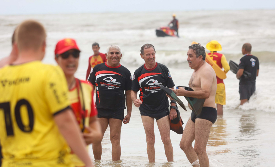 Tradicional travessia dos bombeiros militares chega à 24ª edição