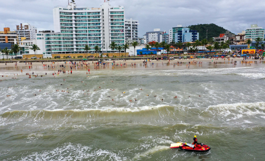 Tradicional travessia dos bombeiros militares chega à 24ª edição