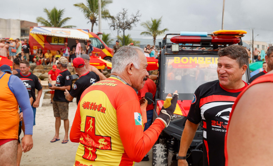 Tradicional travessia dos bombeiros militares chega à 24ª edição